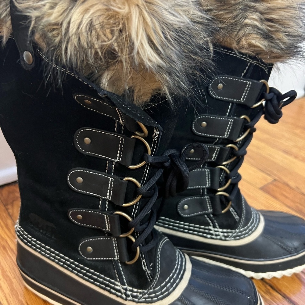 Joan of arctic boot by Sorel